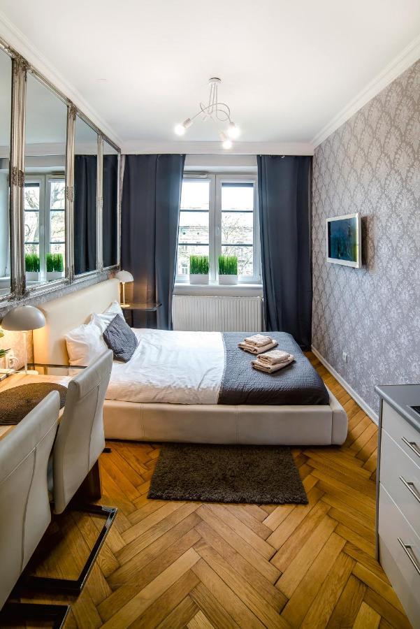 Cracovia Apartments Bagian luar foto