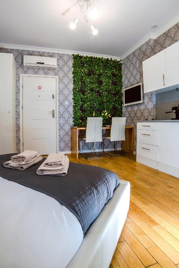 Cracovia Apartments Bagian luar foto