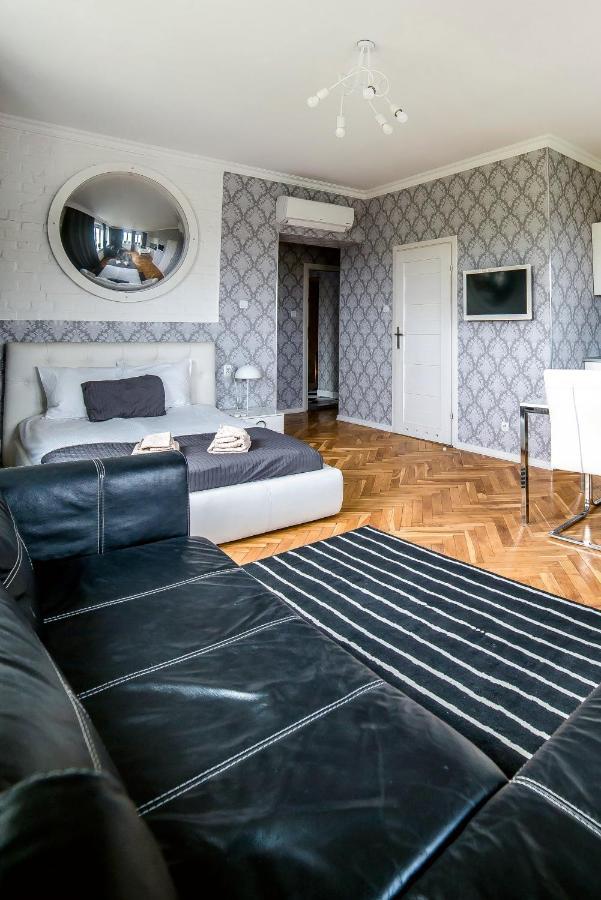 Cracovia Apartments Bagian luar foto
