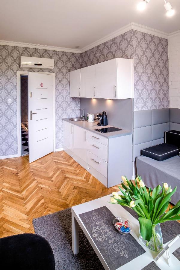Cracovia Apartments Bagian luar foto