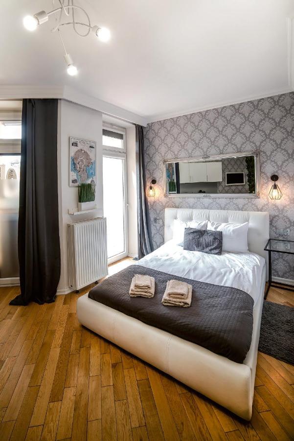 Cracovia Apartments Bagian luar foto