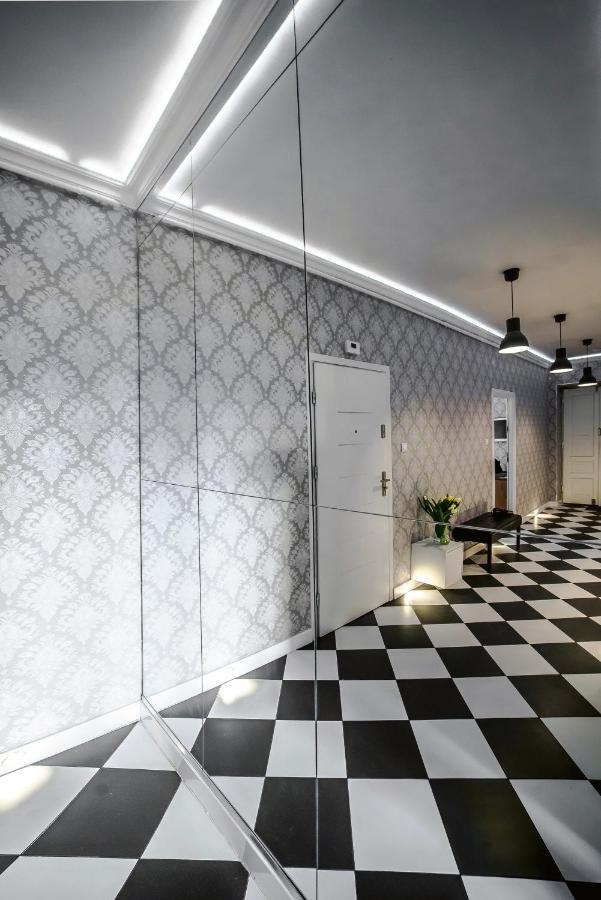 Cracovia Apartments Bagian luar foto