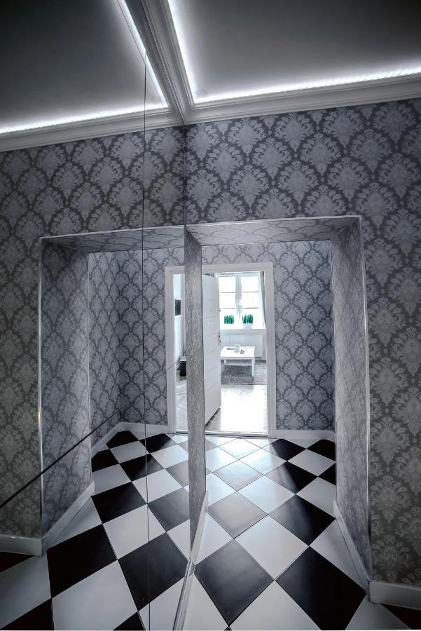 Cracovia Apartments Bagian luar foto